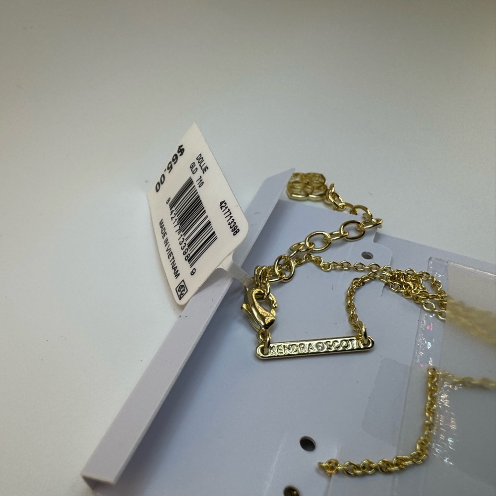Kendra Scott Necklace Dolly Parton x Kendra Scott Dollie Necklace in Gold NWT - Picture 5 of 7